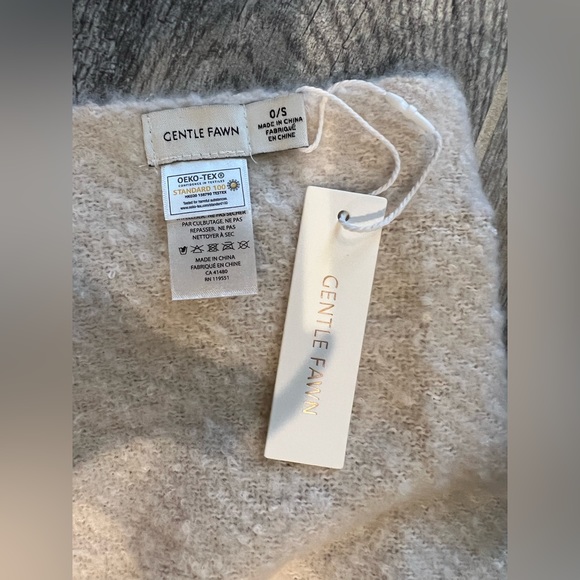 NWT Gentle Fawn Scarf - Picture 6 of 6